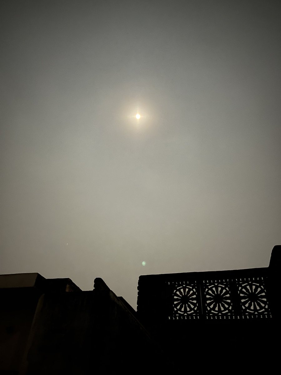 Natrajam1008's tweet photo. #theme_pic_India_moonclicks
#DevDeepawali
#KartikaPurnima2024
#Vhome https://t.co/y6zVomf1N8