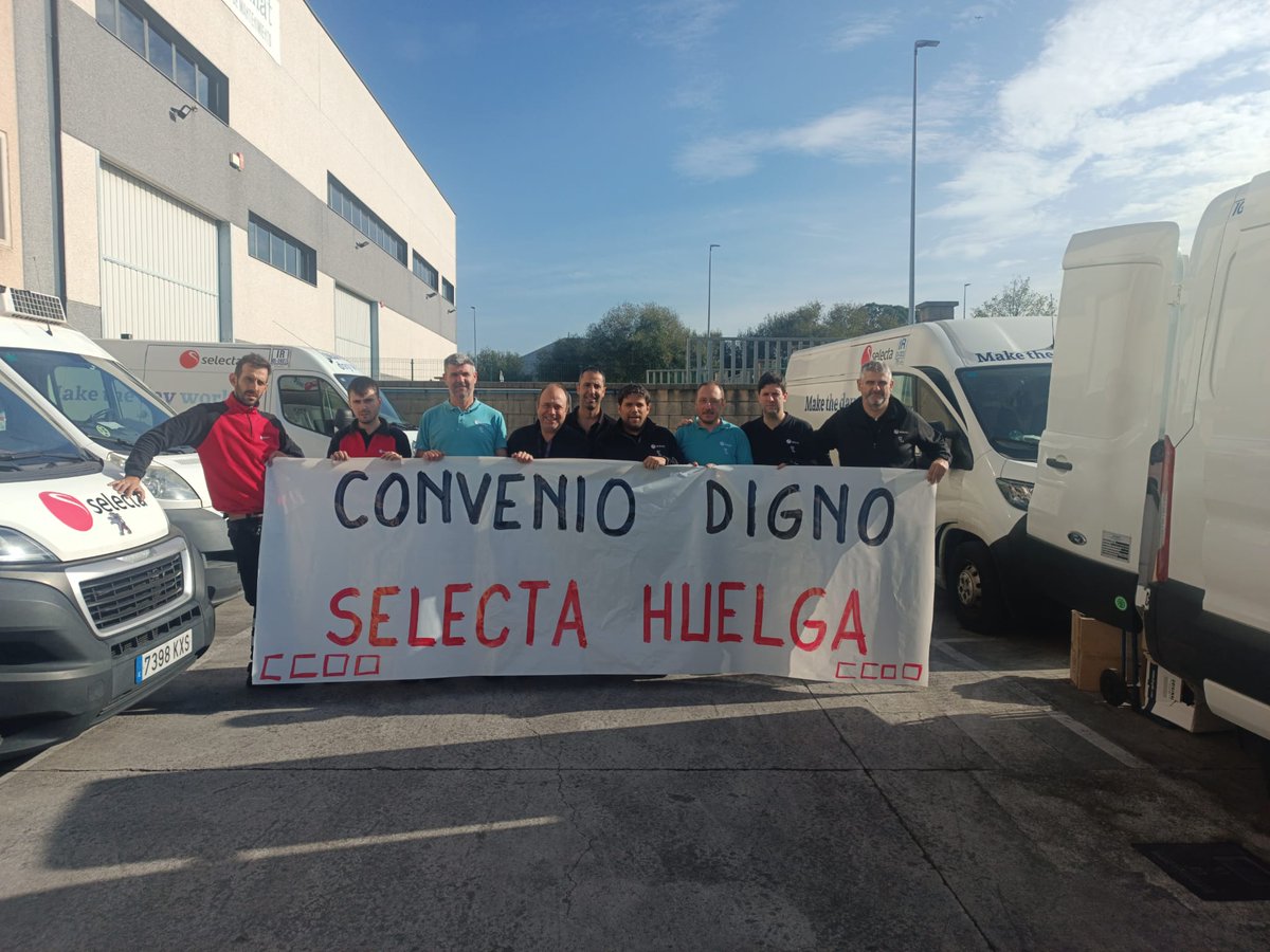 Selecta_Trab's tweet image. Hoy se movilizan compañer@s en la delegación de
@Selecta_spain #Zamudio (#Bilbao).

VOLVEMOS A LA LUCHA POR UN CONVENIO DIGNO. 

Tras la desconvocatoria de #HUELGA por un acuerdo en materia salarial, #Selecta utiliza la técnica del aburrimiento.  Y SEGUIMOS SIN CONVENIO.