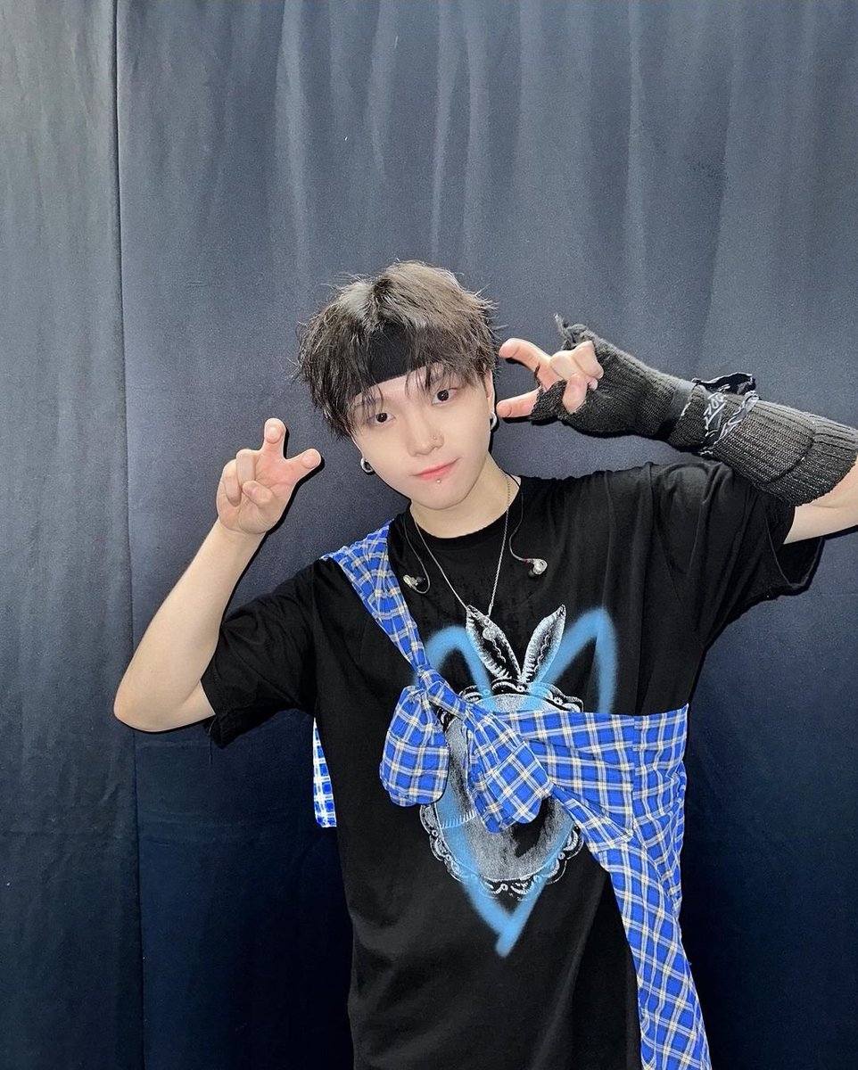 UpdateKBoys's tweet photo. 🎉🎂 Hoje, o You do ABLUE, está completando 25 anos. Parabéns!
Nós desejamos um feliz aniversário, muita saúde e sucesso em sua carreira! 🥳✨
HAPPY YOU DAY
#HAPPYYOUDAY
#ABLUE #에이블루
#YOU #유 https://t.co/s9MTnvHKKb
