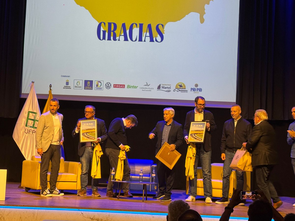 FFLasPalmas's tweet photo. 🗣️ l La ponencia ‘¿Quién domina el juego?’ despierta la curiosidad de árbitros y entrenadores

ℹ️⬇️
https://t.co/nJZezs5Dva https://t.co/gJr5yHpMHZ