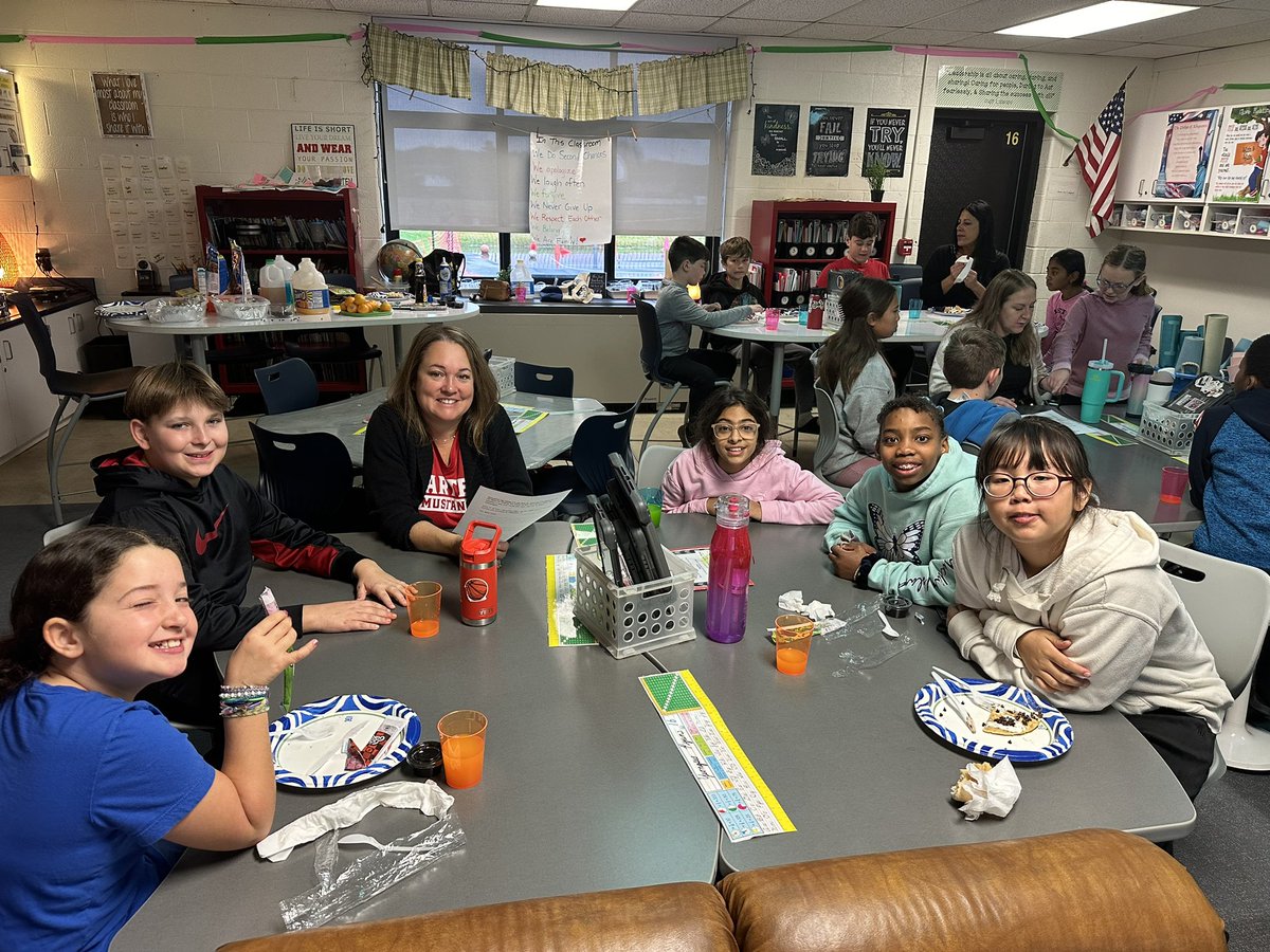 Bahia Basch tweet media