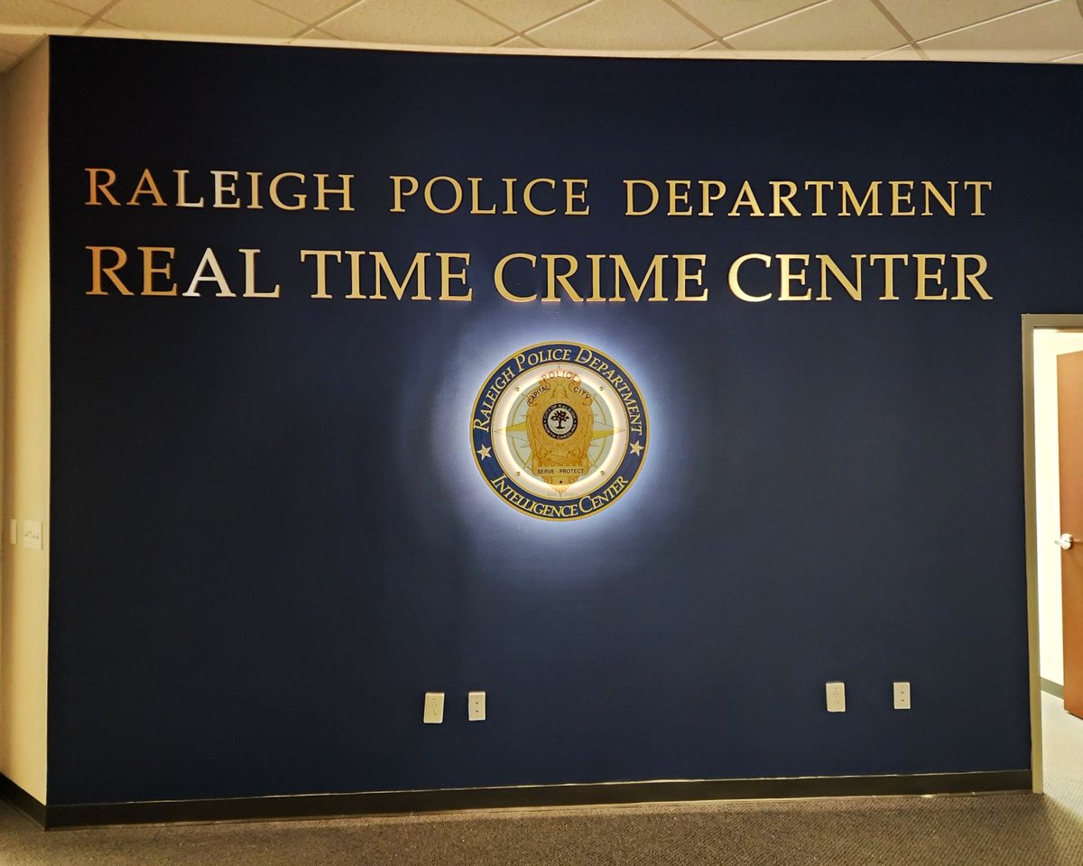 capital_sign_nc's tweet image. Bringing bold clarity to Raleigh's finest 👮‍♀️✨! Our latest installation for the Raleigh Police Department features an acrylic logo and individually stud-mounted letters, making a strong statement of pride and professionalism. 

#InteriorSignage #SignCompany #Logo #Raleigh #Signs