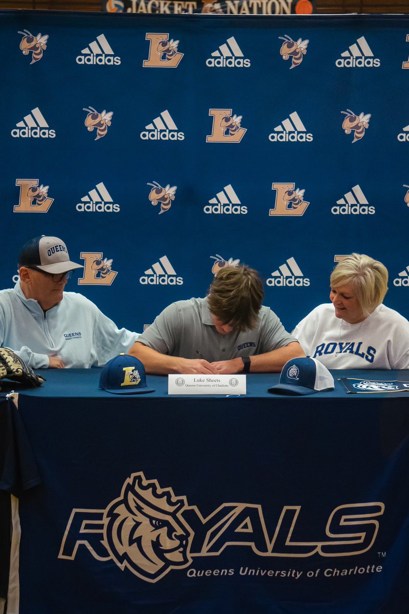 Signed! Thank you to <a href="/Coach_JHendrick/">Jake Hendrick</a> and <a href="/CoachCullinane/">James Cullinane</a> for giving me the opportunity to keep playing the game I love! <a href="/Queens_Baseball/">Queens (N.C.) Baseball</a> <a href="/Athletics_LCHS/">LCHS Yellow Jacket Athletics</a>