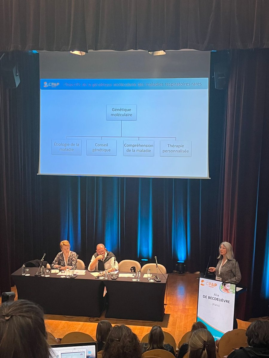 RespiFIL's tweet photo. 🔴 [CPAP2024] Alix de Becdelievre présente l’interprétation des resultats de genetique dans les maladies pulmonaires rares.

📝 Importance de l’étude de ségrégation et du conseil génétique dans le diagnostic de maladies respiratoires rares. 

#pfmg2025 #RCP https://t.co/WDQYkjiOGx