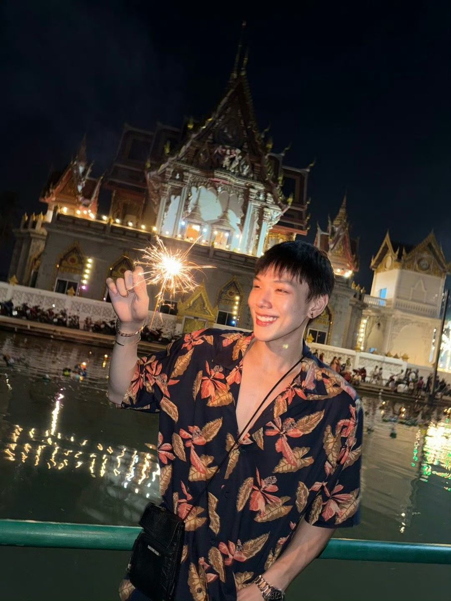 gifttgifarine's tweet photo. ออฟโรด = ความสดใสของโลกใบนี้
Ig:totogabace

MISS YOU OFFROADKTP
#FullMoonWithOffroad
#ออฟโรด #OFFROAD #offroadKTP https://t.co/PMkqMGhTg5