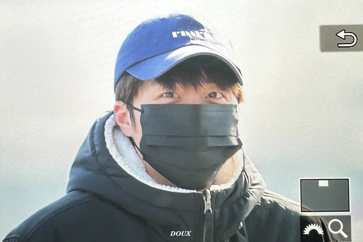 Chani tweet media