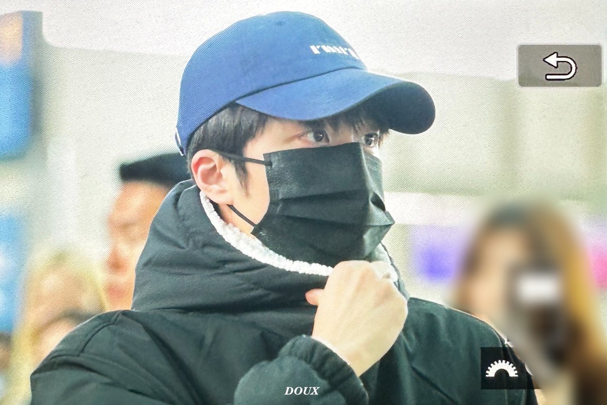 Chani tweet media