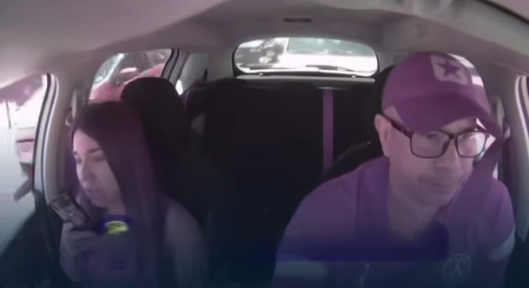 Chilena ataca a taxista venezolano: "Te golpeo las veces que quiera, llévame, acosador" (+Video) -  somosnoticiascol.com/internacionale… 15 noviembre, 2024