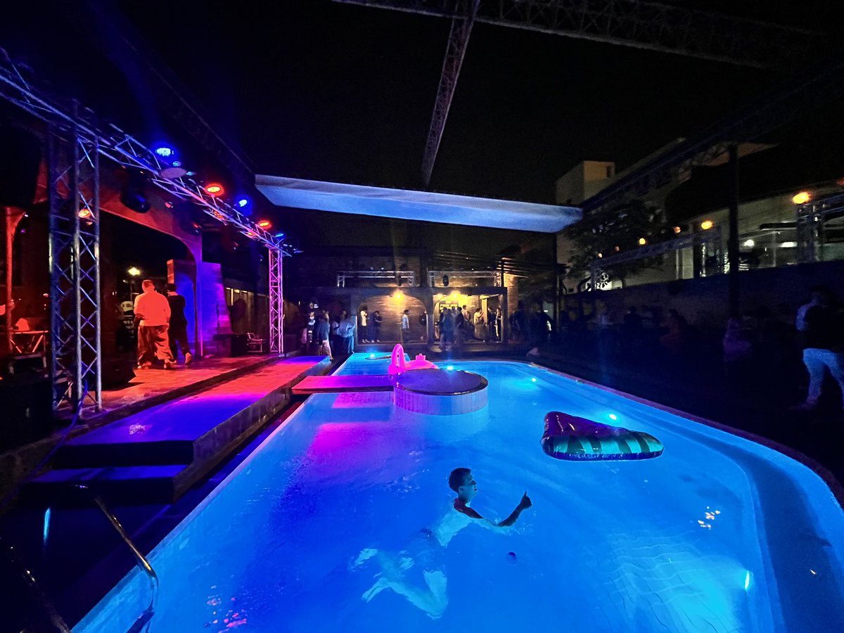 CryptoVC tweet media