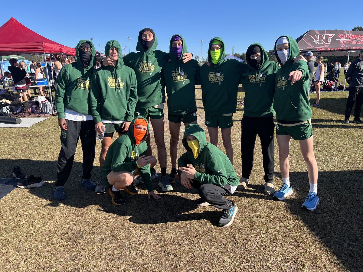 Running into STATE! With the girls placing 3rd and the boys 5th at today’s State Qualifier, both teams advance to next week’s State Championship!