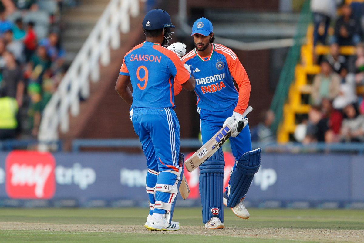 Suumandey's tweet photo. #INDvSA India 283/1 with 23 Sixes and 17 Fours. Records breaking match for India..
🎯It’s raining Over boundaries and boundaries in Johannesburg for #TemaIndia.
🎯2 Centurion in T20 International: Another World Record for India🇮🇳.
🎯Back to back century for #TilakVarma and 3rd Century for Sanju Samson in 2024.
🎯Record partnership of 210 not out, highest T20 score in Joburg, most number of sixes and many more..
Just Wow.. 🤩🇮🇳🥇✌️🚩🎯