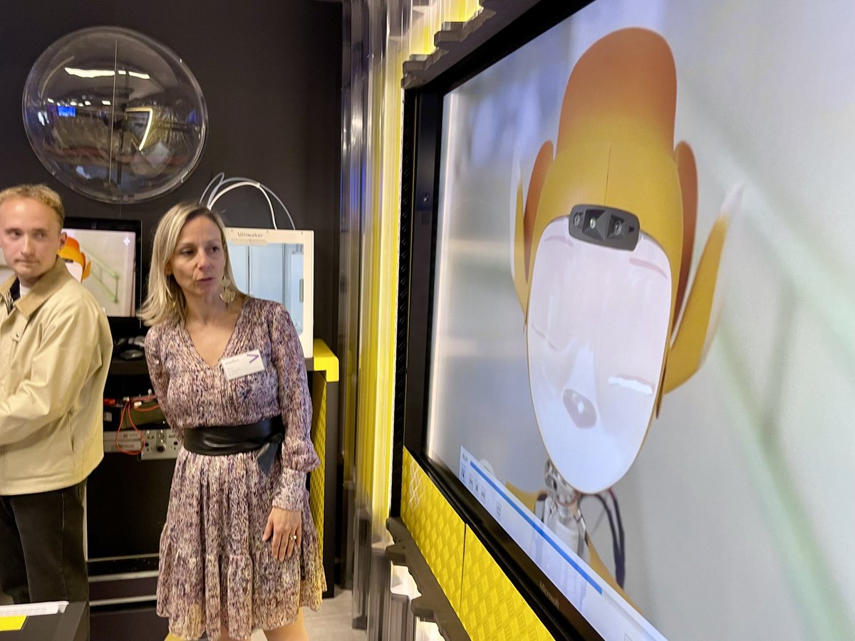 JPDERMIT's tweet image. Rencontre avec Monsieur Antoine ARMAND, Ministre de l’Economie, des Finances et de l’Industrie à Biot-Sophia Antipolis, au sein d’Accenture, entreprise à la pointe de la recherche et du développement dans le domaine de l’Intelligence artificielle.