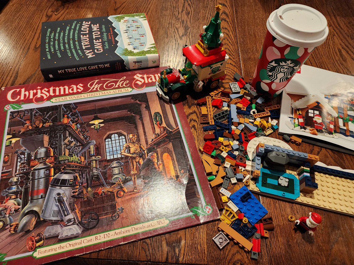 bookshoff's tweet photo. Self-care is important. #lego #starwars #christmasbooks #starbucks https://t.co/9WlBx8nAXZ