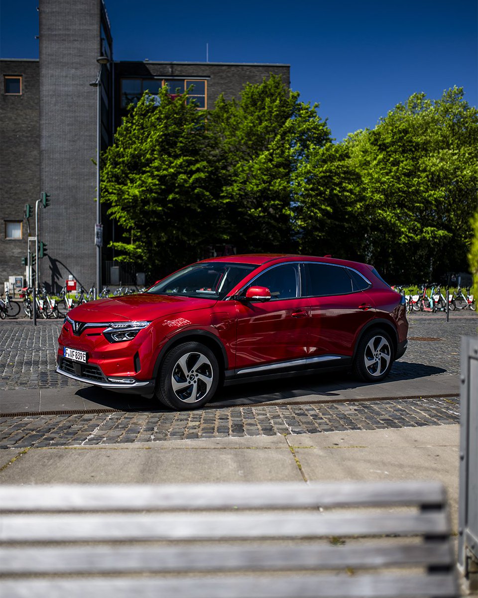 Striking appearance thanks to its Crimson Red exterior, Granite Black interior and 19-inch rims. 

To find out more: vinfastauto.eu/en

#VinFast #VF8