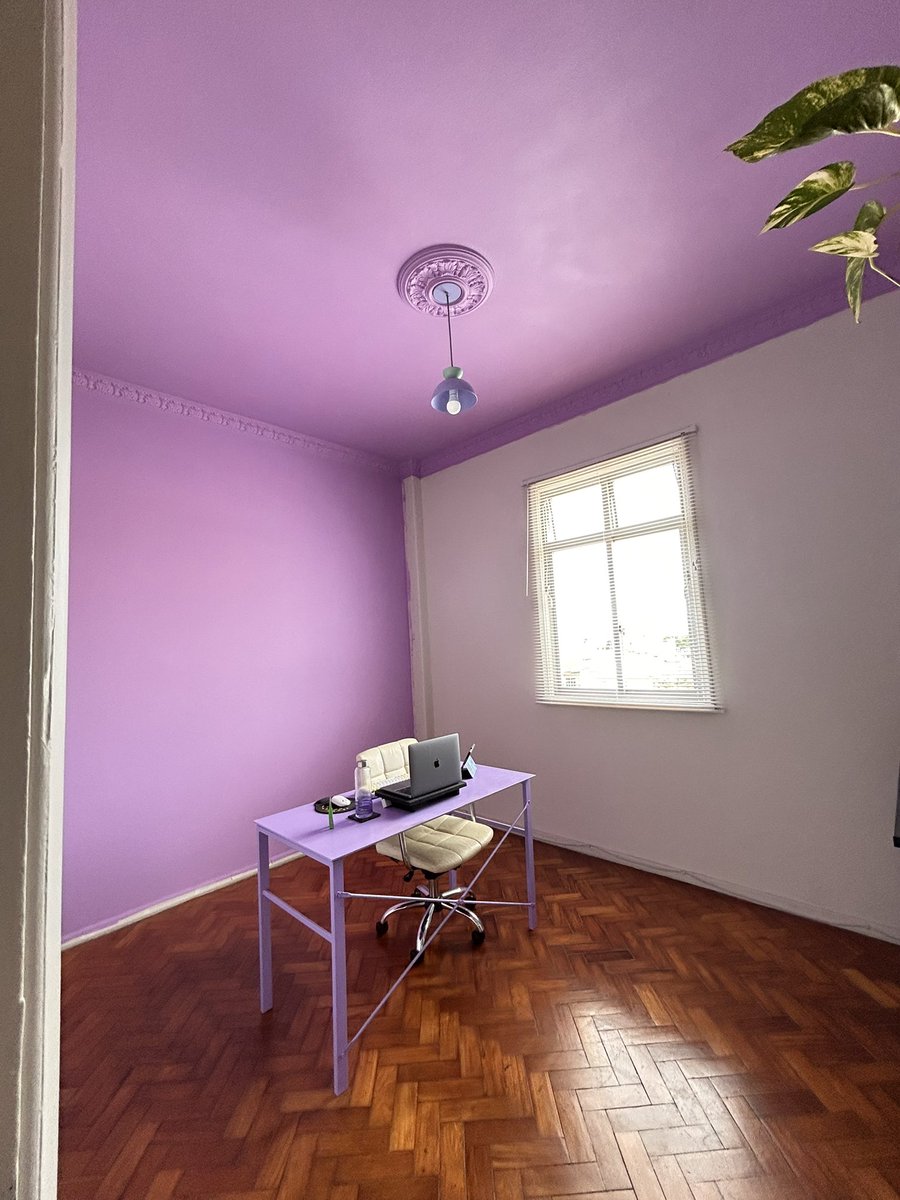 Mannequin lilás tweet media