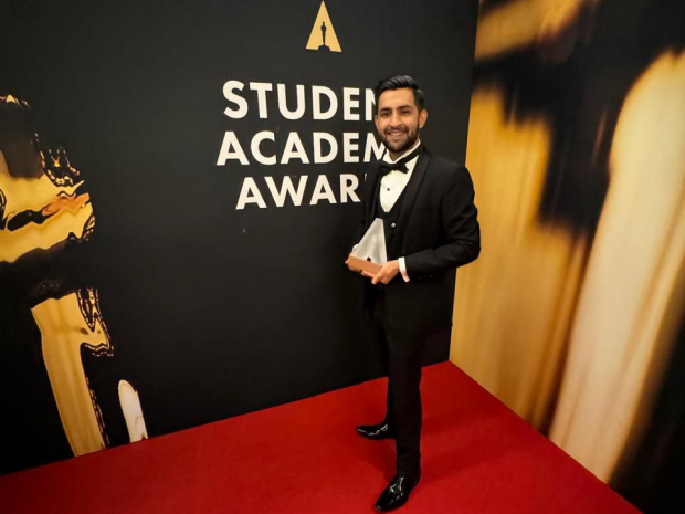 Congratulations to #NYUAlum Rishabh Jain (GSAS ’24), who won a bronze medal at this year's Student Academy Awards for his documentary “A Dream Called Khushi.” His film tells the story of Khushi, a Rohingya refugee's fight for education against all odds.

Jain, a 2024 graduate of