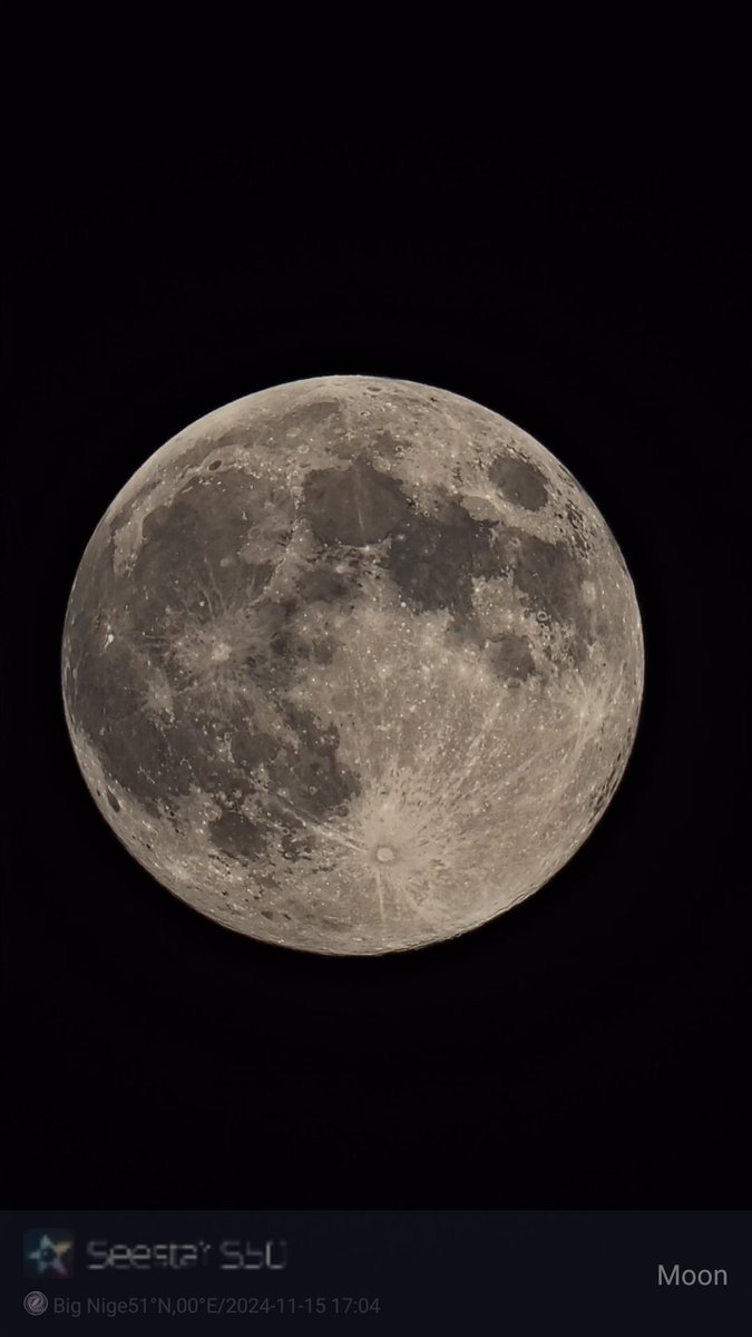 NigelSommelier's tweet image. First image of the full Moon tonight using the SeestarS50 here in Essex, UK. Seeing conditions are staying good here but cloud in the distance. 
#astronomy #astrophotography