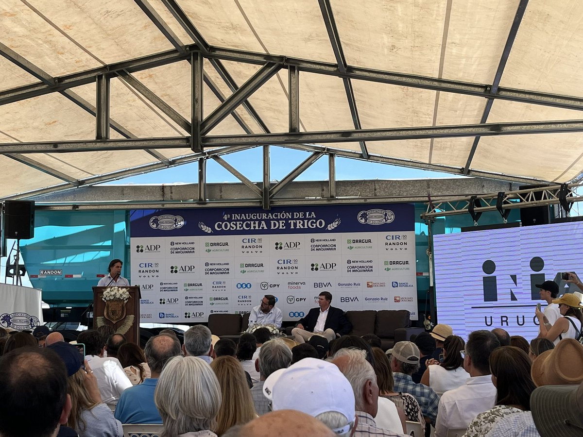INIA_UY's tweet photo. Hace 110 años el Dr. Alberto Boerger iniciaba los primeros trabajos de investigación de cultivos en Uruguay creando nuevas variedades de trigo. INIA lo recuerda acompañando un nueva cosecha de este cultivo que marcó el desarrollo de la humanidad. 

@semillasgenesis @aad_dolores https://t.co/FZMNi95174