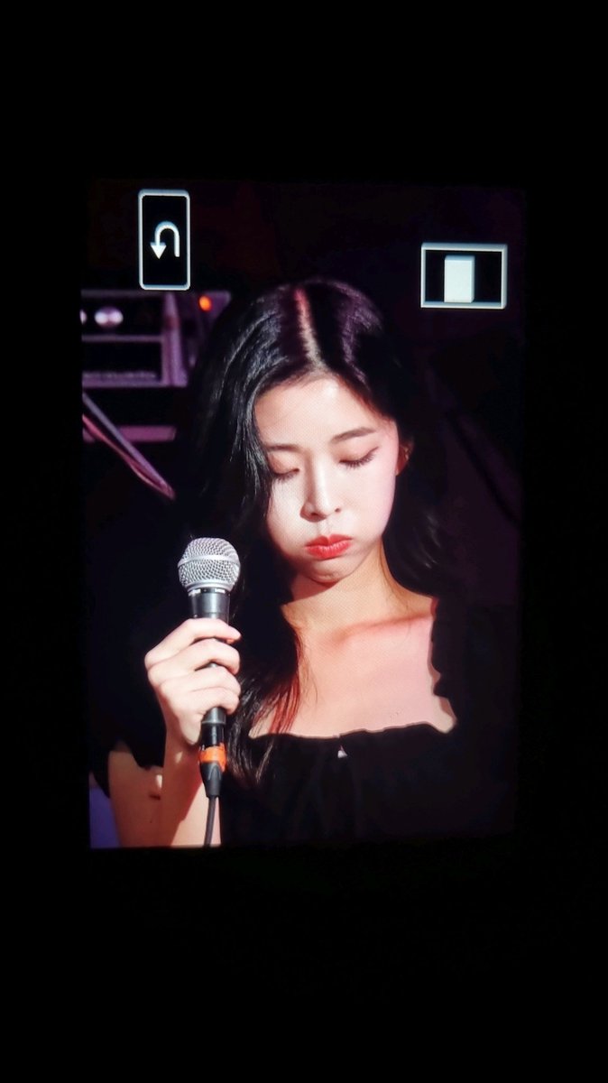밤톨 tweet media
