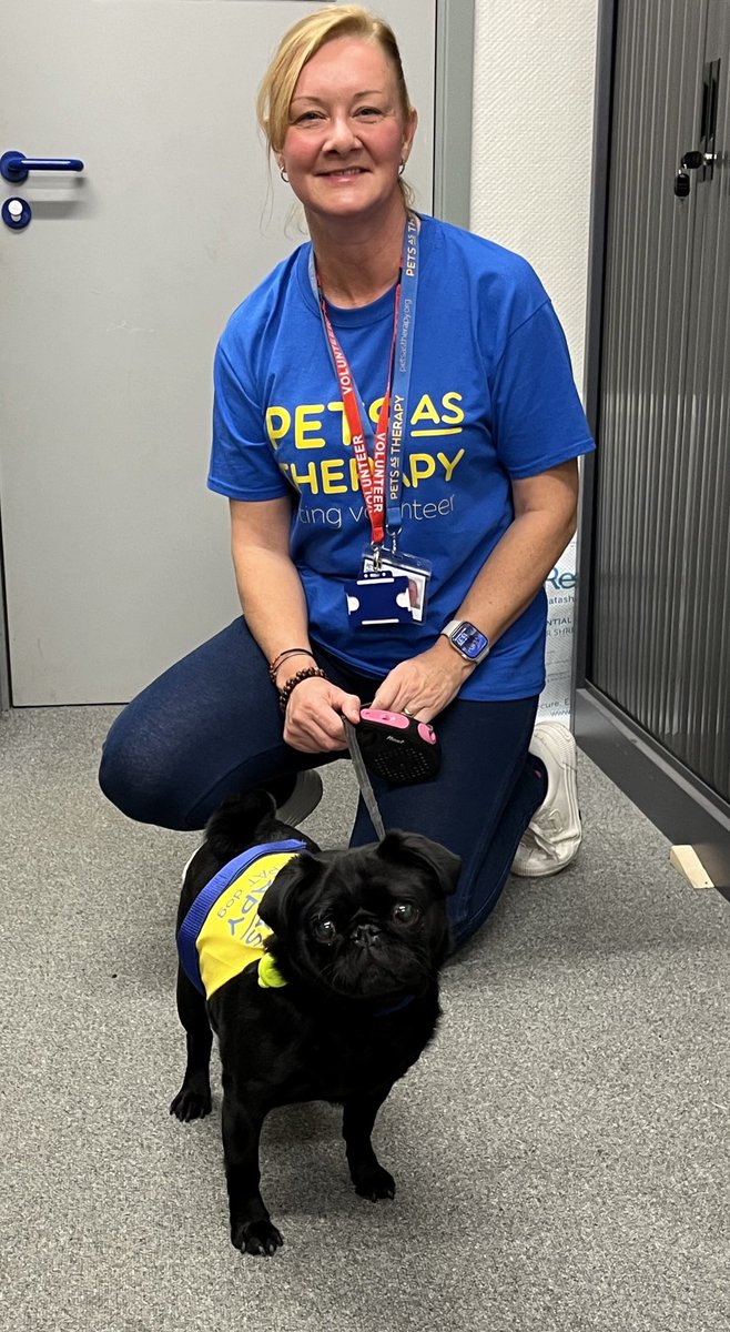 MCHFTVolunteering (@mchftvolunteers) on Twitter photo We welcomed today Lisa and her gorgeous <a href="/PetsAsTherapyUK/">Pets As Therapy</a> dog Doris. The latest additions to <a href="/MidCheshireNHS/">Mid Cheshire Hospitals 🏥</a> volunteer team! Patients and staff were thrilled to meet them. We welcomed today Lisa and her gorgeous <a href="/PetsAsTherapyUK/">Pets As Therapy</a> dog Doris. The latest additions to <a href="/MidCheshireNHS/">Mid Cheshire Hospitals 🏥</a> volunteer team! Patients and staff were thrilled to meet them.