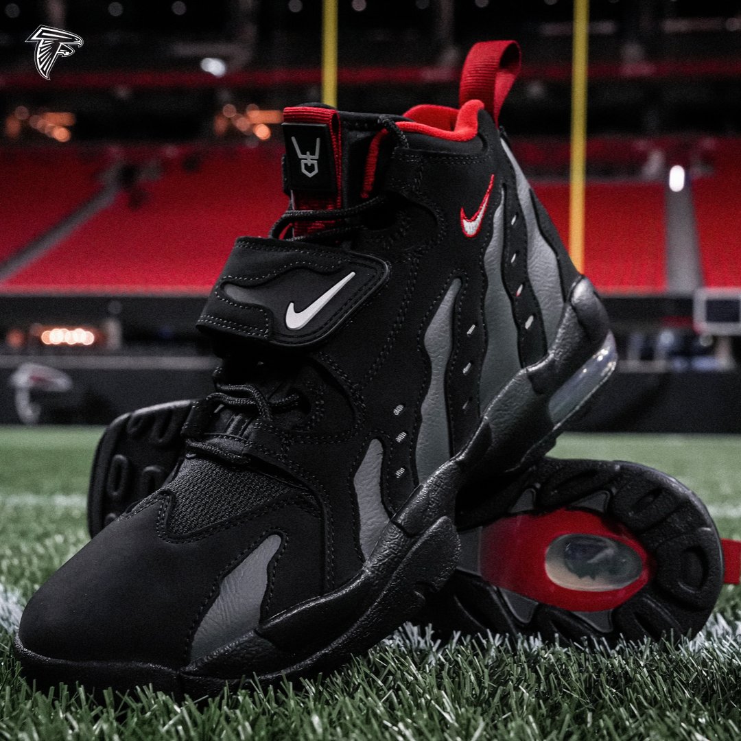 Atlanta Falcons (@atlantafalcons) on Twitter photo Out today, could be yours now!
RT for a chance to win these Prime Time <a href="/DeionSanders/">COACH PRIME</a> Nike Air Diamond Turf Max '96 'Falcons! Out today, could be yours now!
RT for a chance to win these Prime Time <a href="/DeionSanders/">COACH PRIME</a> Nike Air Diamond Turf Max '96 'Falcons!