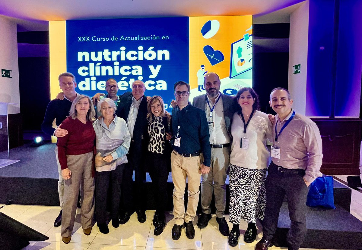 que placer compartir docencia y proyectos con la creme de la creme de la #nutricion clínica en españa. espero que los alumnos del XXX curso de actualización de #MIR de #endocrinologia y nutrición hayan aprendido igual que yo unos cuánticos años atrás...
<a href="/NutriSeen/">NutriSEEN</a>