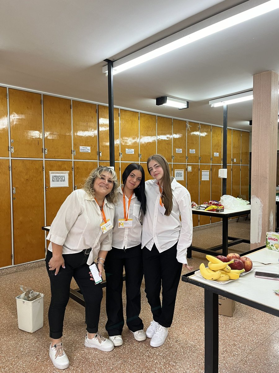 IMAtwch's tweet photo. Sala de operaciones para los chicos de 5TO año🙌🥰 https://t.co/Kus5FZYRtz
