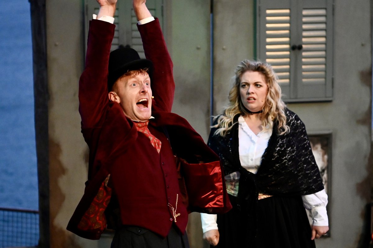 Looking for some festive entertainment with all the hilarity and less of the ho-ho-ho?

Check out these massively mirthful photos of The Massive Tragedy of Madame Bovary, opening at Southwark Playhouse Borough 5 December 💛