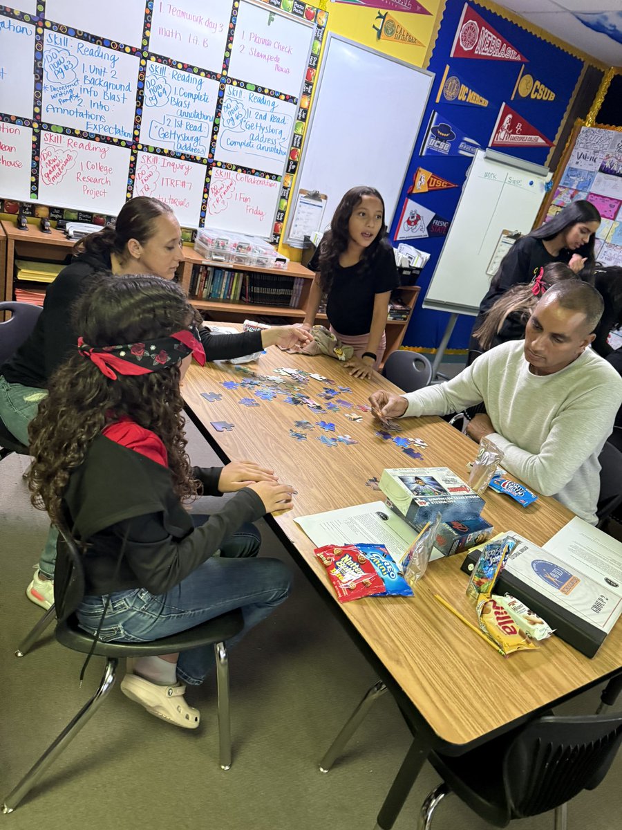 StonecreekJHS's tweet photo. Our recent #Stonecreek #AVID parent night was a big success. #Stampede #students showed their parents what they’ve been working on and engage in some family activities. #AVIDforPossibility #ThisIsAVID #Inspire #Equip #Enrich #StonecreekStampede #StampedePride #StampedeFamily https://t.co/THU5Fv8FW4