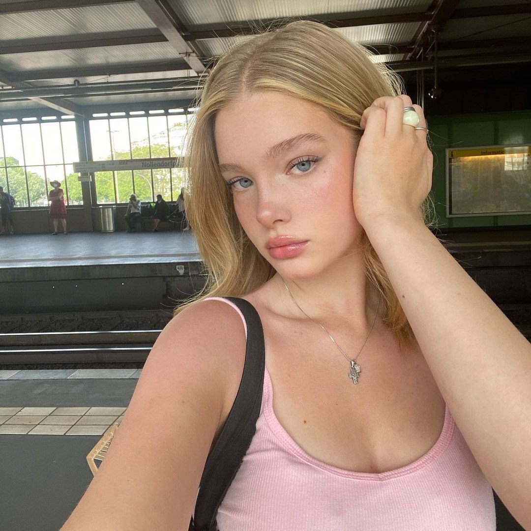 latibulekid's tweet image. ⠀⠀⠀
⠀⠀⠀⠀⠀ 𝘉𝙧𝗂tt𝖺𝗇𝘆 𝘉𝗹𝖺𝖼𝙠t𝘩𝗼𝙧𝗇
⠀⠀⠀⠀⠀⠀𝚋𝚊𝚋𝚢𝚟𝚊𝚖𝚙𝚒𝚛𝚎. 🦇
⠀⠀⠀