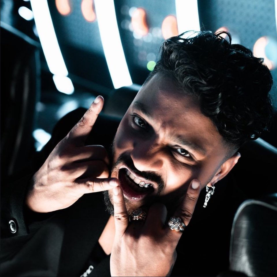 pushkarupadhy15's tweet photo. Happy Birthday 🐐
@raftaarmusic 🫡
#raftaarmusic #raftaar https://t.co/agRvTBjN15