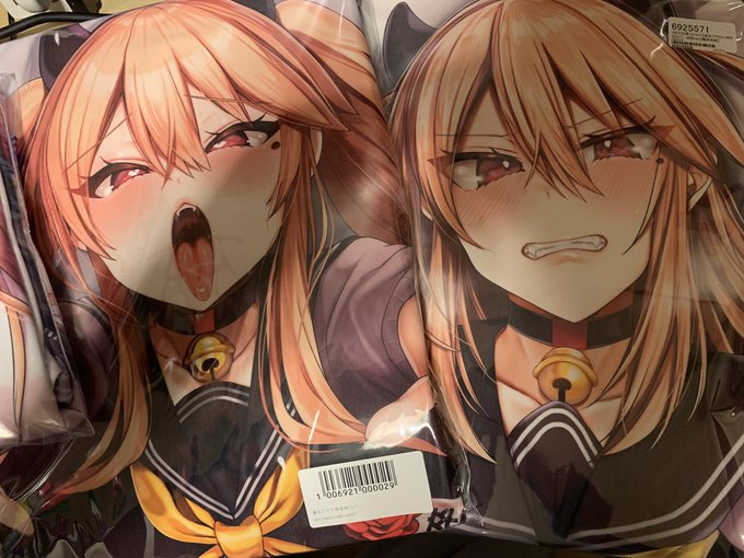 かえぬこ先生(@kaenuco )のミヤちゃん抱き枕カバー届いてたー!

個人的にはJKミヤちゃんの方が好きだけど
JCバージョンも生意気そうで良い…ԅ( ˘ω˘ ԅ) 