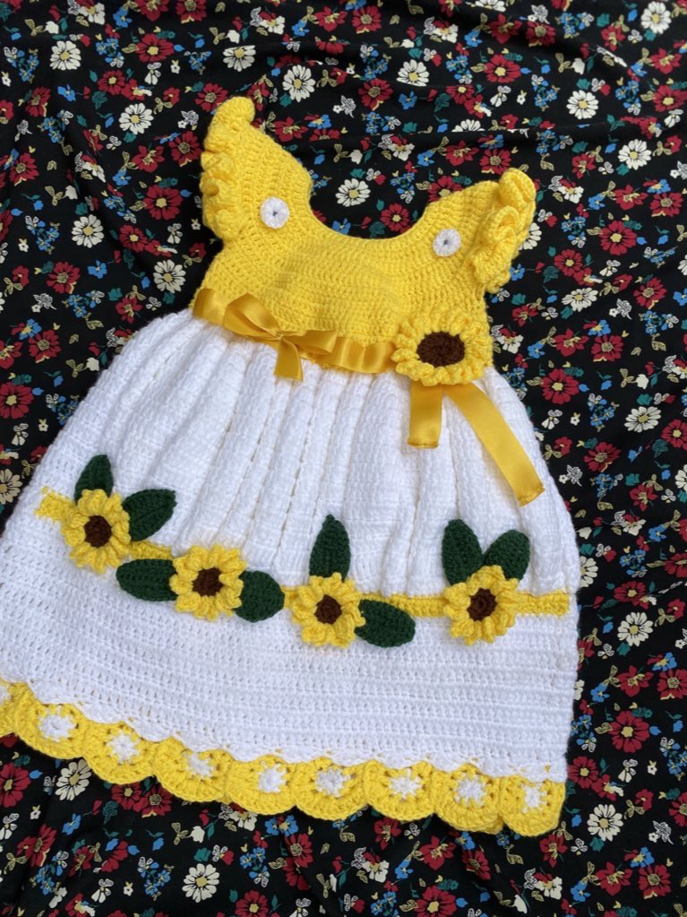 crochey2's tweet photo. My hands made this đ you likey? #crochet #babycloth https://t.co/iVgbLuolXt