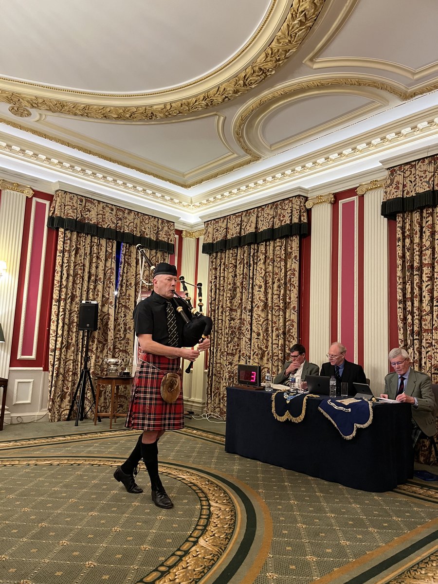 LondonPiping's tweet photo. Iain Speirs kicks off the Bratach Gorm with Lament for Colin Roy MacKenzie #spsl2024 #Londonpiping https://t.co/UBOECePNY9