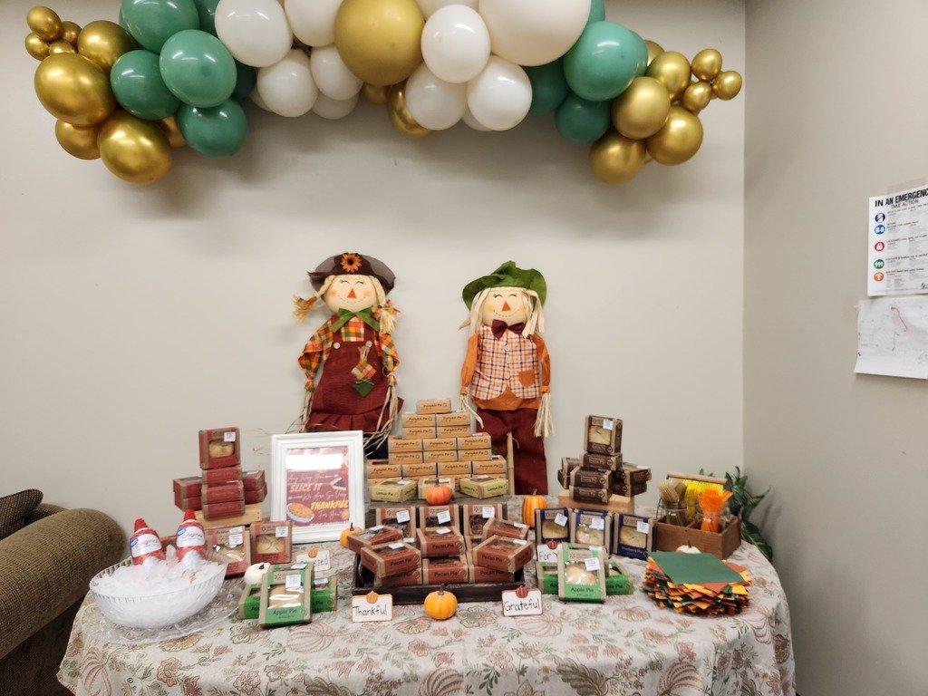 We are THANKFUL for our Wildcat PTO for providing yummy pies today for our staff! #AlvinISD