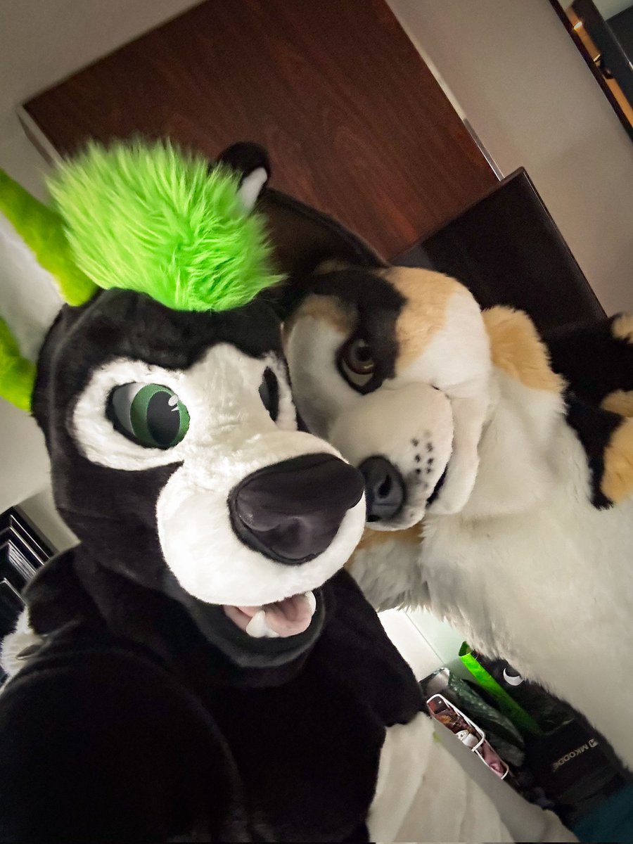 It's Friday my dudes!

w/ 📸 <a href="/justTECKit/">TECK</a>
