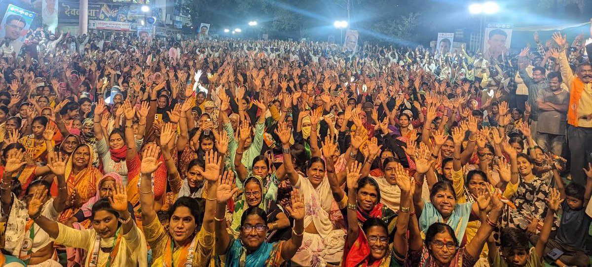 SachinPilot's tweet photo. हर वर्ग को अधिकार और सम्मान,
कांग्रेस के लिए सर्वोपरि
महाराष्ट्र का स्वाभिमान…

जालना विधानसभा से प्रत्याशी @KailashGoranty1 जी के समर्थन में चुनाव प्रचार किया।

📍महाराष्ट्र
 
@kcvenugopalmp @chennithala 
@NANA_PATOLE @INCMaharashtra 
@INCIndia https://t.co/U1vhV9d4CR