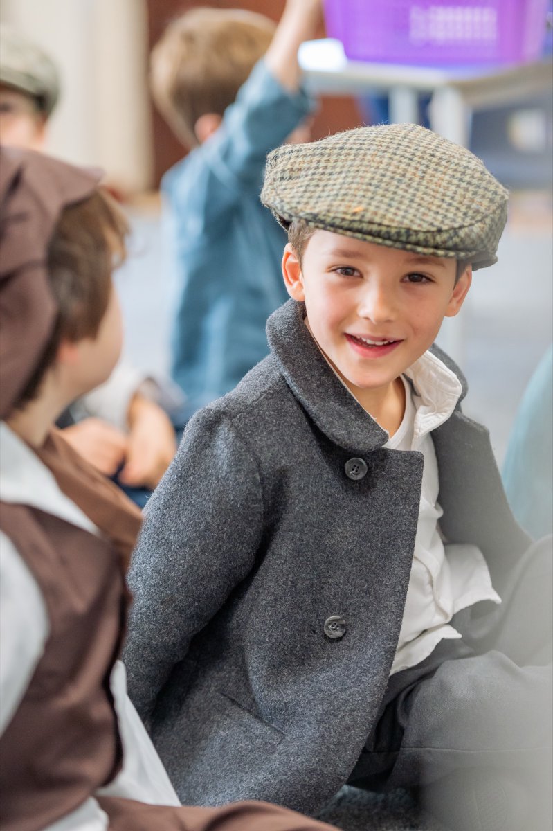 aldwickbury's tweet photo. Year 2 enjoyed their Victorian Day this week, dressed as Victorian schoolboys, they stepped back in time to experience life as it was over a century ago!

From slate writing to Victorian games, the day was a memorable adventure into the past. 🕯️

#AldwickburyLife #VictorianDay https://t.co/TvPHHrbNOx