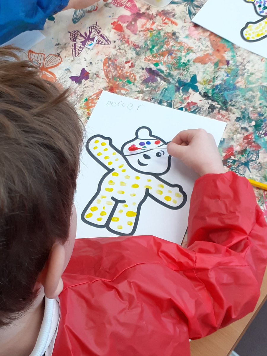 Year 1 had lots of fun this afternoon learning all about children in need and then created Pudsey inspired art.