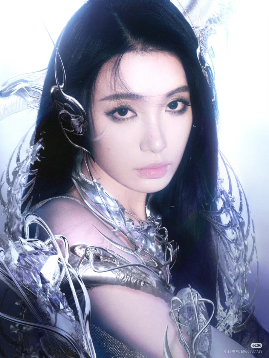 DaiShining's tweet photo. XHS - SAMSTUDIO 
Hicimos esta colaboración con la señorita Dai Meng, aunque fue un poco apresurada. Nos pidió un concepto de serpientes y color morado. ¡Escuchen este grandioso material! Fue un gusto trabajar con Dai Meng. 

#Daimeng #Diamond #戴萌 https://t.co/iOwc0STUTe