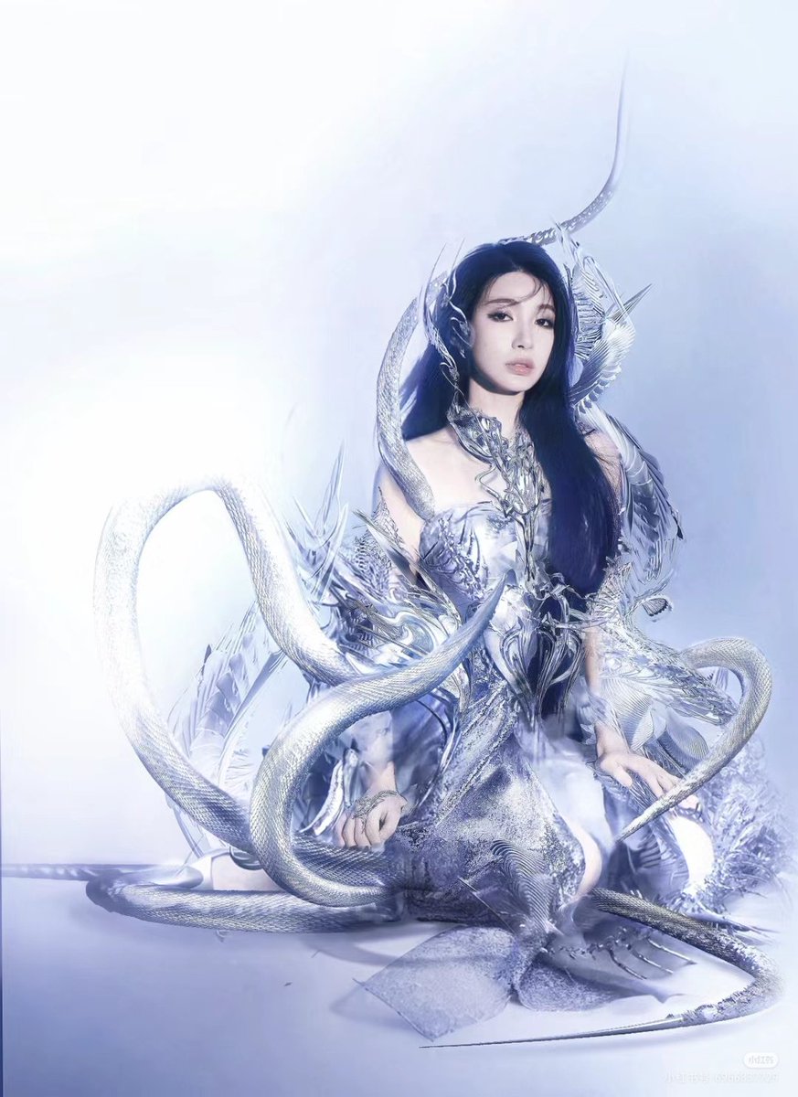 DaiShining's tweet photo. XHS - SAMSTUDIO 
Hicimos esta colaboración con la señorita Dai Meng, aunque fue un poco apresurada. Nos pidió un concepto de serpientes y color morado. ¡Escuchen este grandioso material! Fue un gusto trabajar con Dai Meng. 

#Daimeng #Diamond #戴萌 https://t.co/iOwc0STUTe