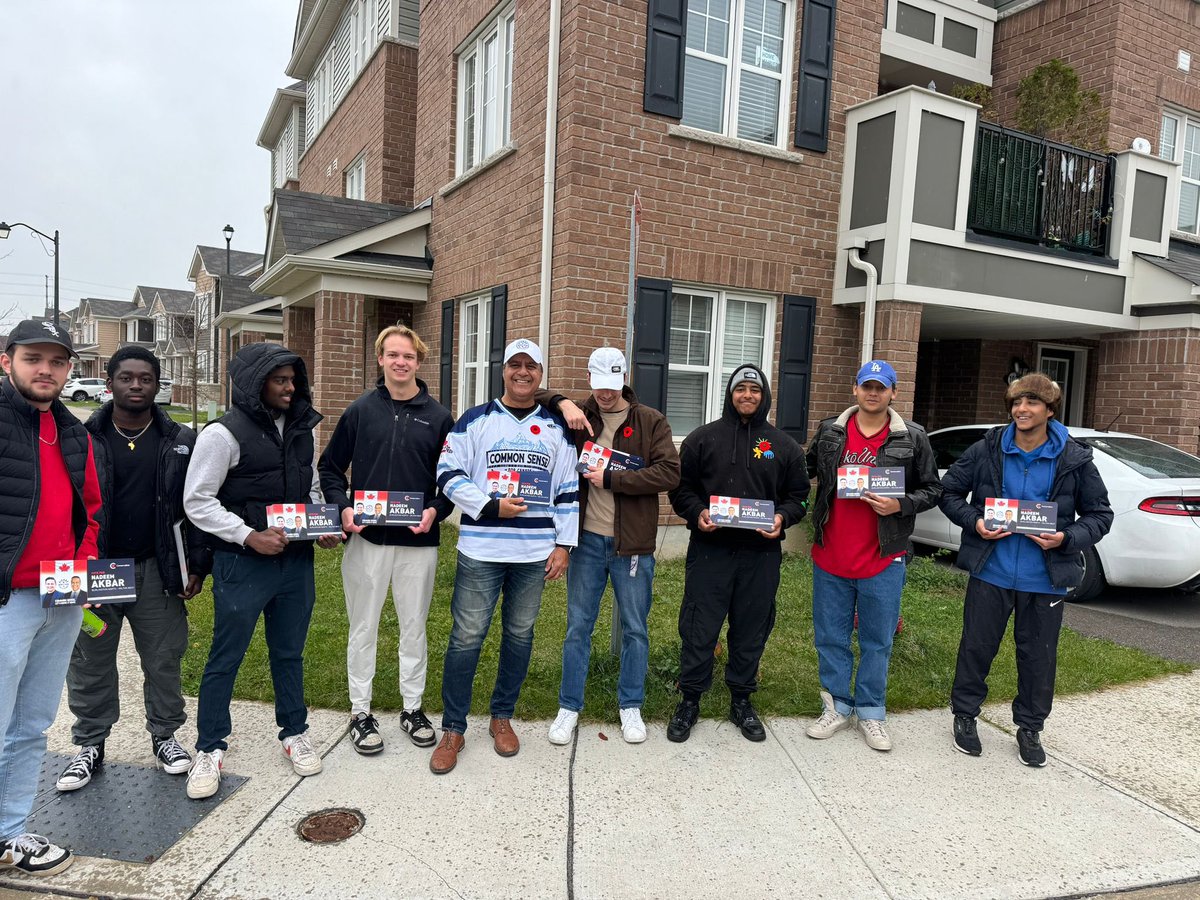 NadeemAkbar2026's tweet image. Out in the community, meeting neighbors and having meaningful conversations at every door. Hearing your concerns and ideas drives our mission to build a stronger Burlington North-Milton West.

#TimeForChange #TrudeauHasToGo #ConservativeSolutions #CarbonTax #Milton #Burlington