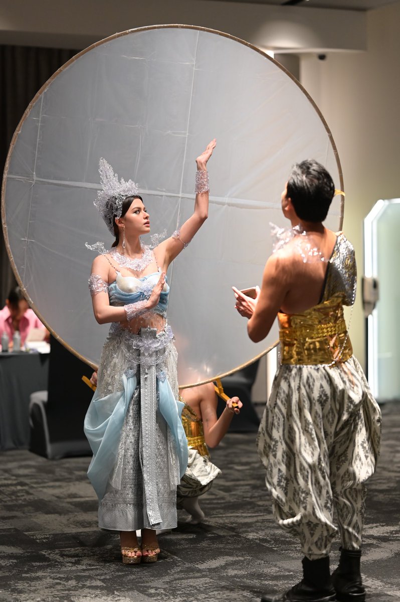 She's a freaking goddess 

I will bow 🫠🫠🫠

REBECCA THE NOPPAMAS QUEEN
#LoyKrathongIconSiamxBecky