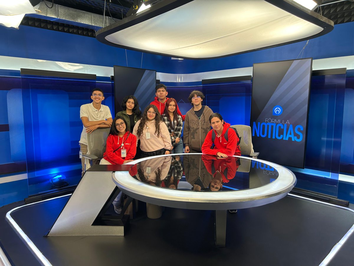 SENAComunica's tweet photo. Desde Ciudad de México, los aprendices ganadores de las competencias #SENASoft 2024 están sumergiéndose en el fascinante universo de la innovación digital. Un viaje de aprendizaje que transforma y amplía sus horizontes profesionales. 🌎💡 https://t.co/0wWQLtsnVy