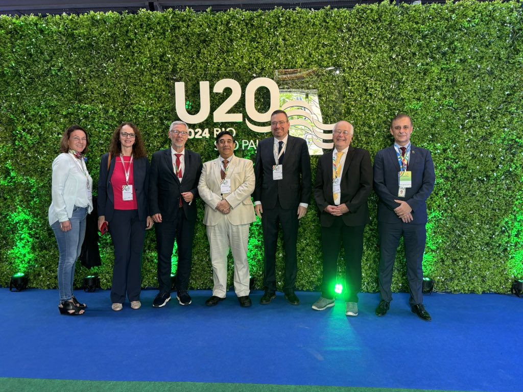 Happy to participate to the #G20 Summit on the margins of our Board Meeting <a href="/ForumFed/">Forum of Federations</a> <a href="/RupakChatto/">Rupak</a>