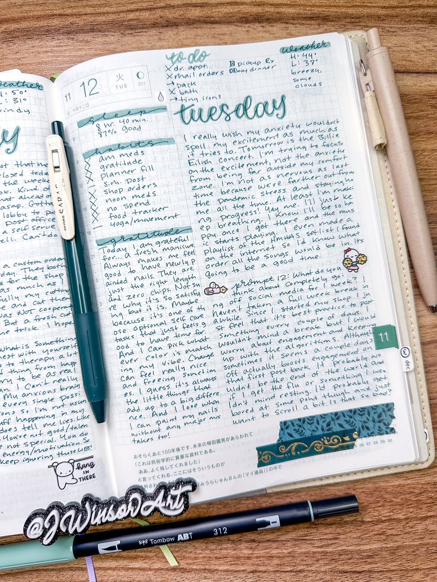 jwinsorart's tweet photo. Gotta play catch up now. I went to a Billie Eilish concert on Wednesday so my schedule got a little off. Happy Friday!
📜 @hobonichi_techo cousin planner 
#planning #journals #hobonichi #hobonichitecho #hobonichicousin  #plannerspread #journaling #journal #planner https://t.co/su3B2mK04X