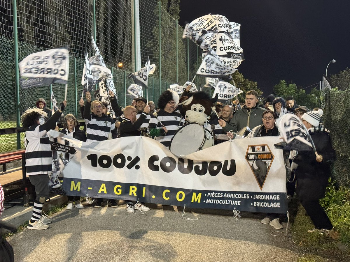 pascal goumy (@pascalgoumy) on Twitter photo Une cinquantaine de supporters du <a href="/CABCLRUGBY/">CA Brive Rugby</a> ont fait le déplacement à Nice grâce au bus mis à disposition par le club. Une cinquantaine de supporters du <a href="/CABCLRUGBY/">CA Brive Rugby</a> ont fait le déplacement à Nice grâce au bus mis à disposition par le club.
