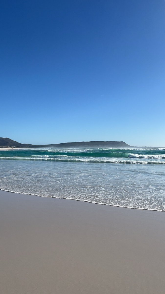 AD92EL's tweet photo. شاطئ بيور Noordhoek Beach كيب تاون https://t.co/uNbcPsGRQD