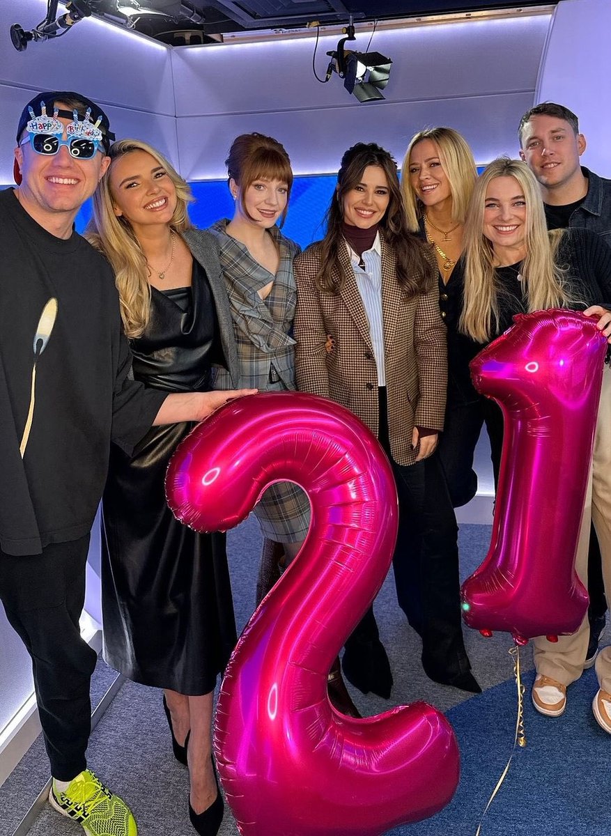 Best Of Girls Aloud tweet media