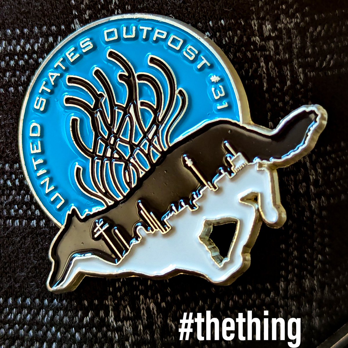 jtatkinson666's tweet photo. Look closely at your neighbor ... Trust no one ... They might be The Thing ... especially if they wear this badge ...
👻
#thething #humor #movie #mischief #thethingmovie #horrorgeek #humour #film #sciencefiction #monster #horrorfan #badge https://t.co/wDOubMeGib